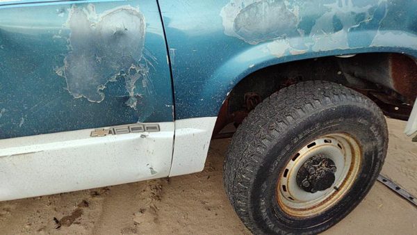 1988-1999 Chevy Silverado 1500 Passenger Right Front Fender Oem White 15998378 — photo 4