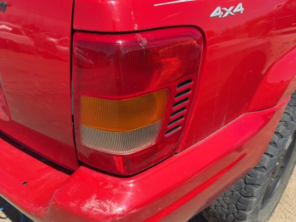 1999-2003 Jeep Grand Cherokee Passenger Right Tail Light Brake Lamp Oem Rear — photo 2