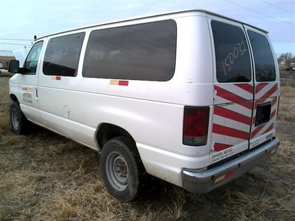 2009 Ford E-350 Super Duty — vehicle photo 5