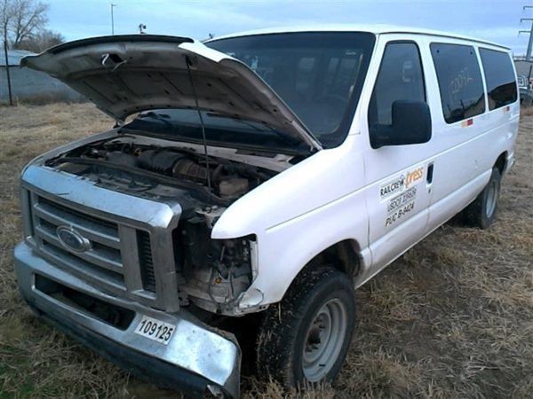 2009 Ford E-350 Super Duty — vehicle photo 1