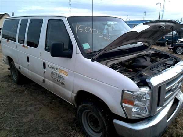 2009 Ford E-350 Super Duty — vehicle photo 3