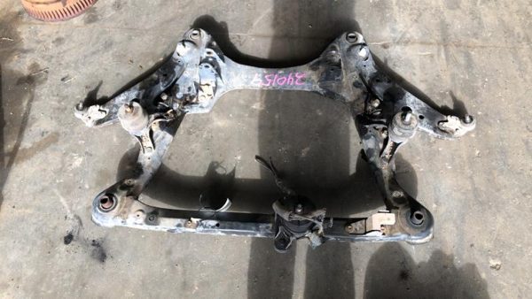 2012 Toyota Highlander Crossmember/cradle/undercarria 3.5L AWD — photo 2