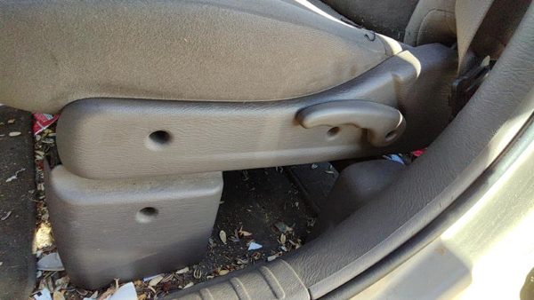 2002 Chrysler Pt Cruiser Driver Left Side Seat Trim Panel Oem Fl Taupe — photo 3