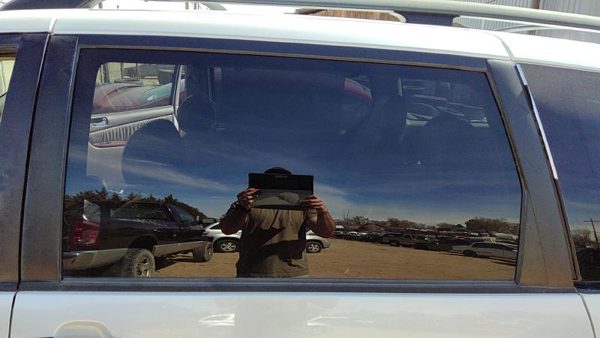 2004-2010 Toyota Sienna Driver Left Rear Side Window Door Glass Oem Back — photo 2