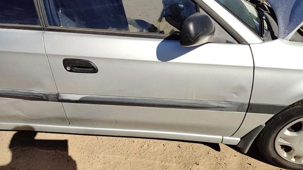 2002 Subaru Legacy Front Door RH Silver — photo 1