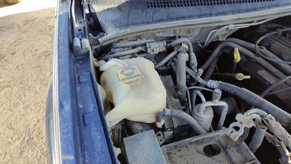 2004 Jeep Grand Cherokee Coolant Reservoir Radiator Overflow Tank Bottle Oem — photo 2