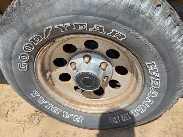 1993-1997 Isuzu Rodeo 15" Steel Wheel Oem Factory Rim #2 4403671 — photo 2