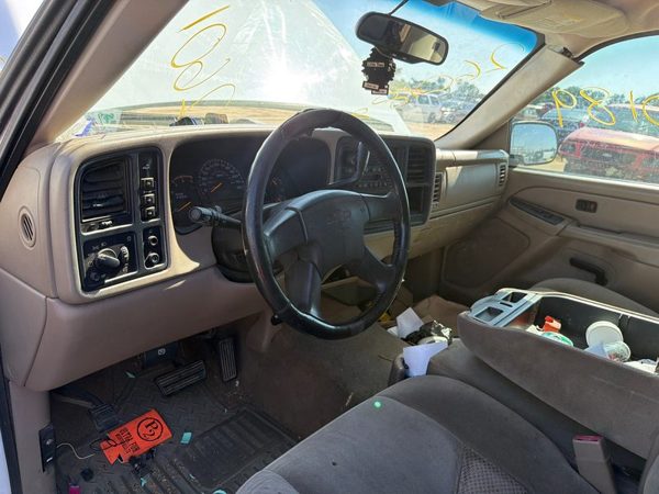 2005 Chevy Silverado 2500 — vehicle photo 5