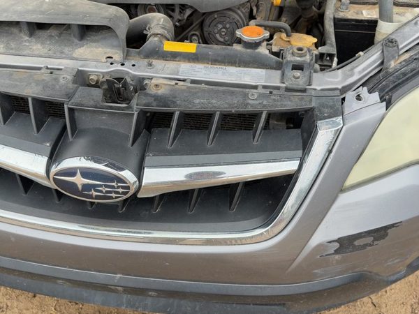2008-2009 Subaru Legacy Outback Front Grille Assembly Oem 91121Ag27A — photo 3