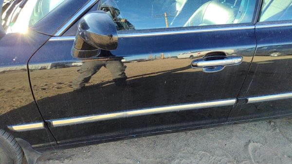 2005 Hyundai XG350 Front Door LH Black — photo 4