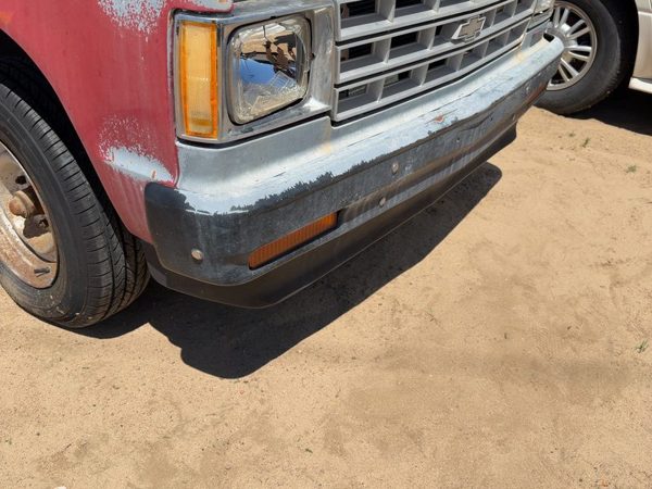 1982-1990 Chevy S10 Pickup Front Bumper With Brackets Assembly Oem 14030576 — photo 2