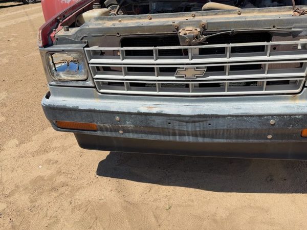 1982-1990 Chevy S10 Pickup Front Bumper With Brackets Assembly Oem 14030576 — photo 3