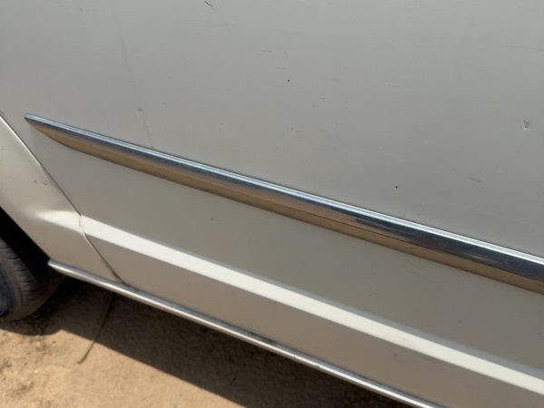 12 Town & Country Passenger Right Rear Moulding From Door Oem Back Trim Strip — photo 4