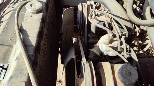 84-91 Jeep Grand Wagoneer Complete Cooling Fan Blade Assembly With Clutch 5.9L — photo 2