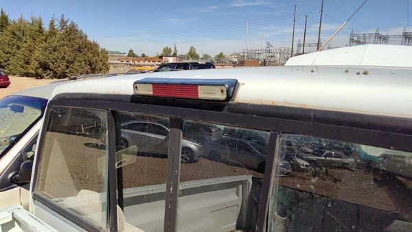 1994-1997 Chevy Silverado 1500 Third Brake Light Middle Lamp Oem 16521970 — photo 2