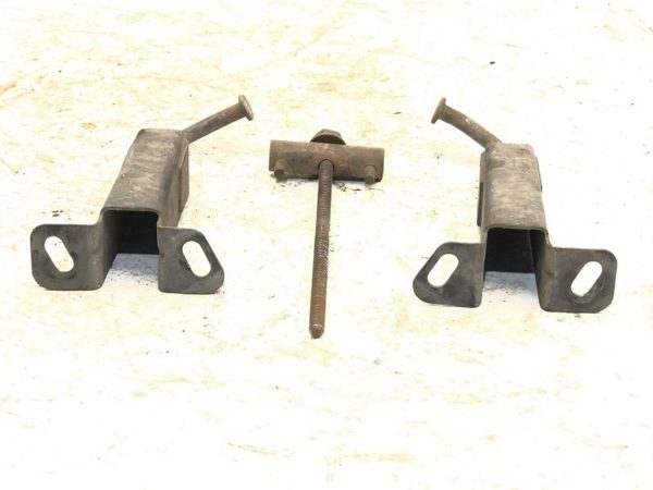 1986 Corvette Spare Tire Carrier With Mount Bracket Set Hardware Cover Shield — photo 18