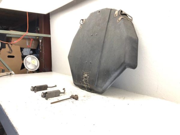 1986 Corvette Spare Tire Carrier With Mount Bracket Set Hardware Cover Shield — photo 2