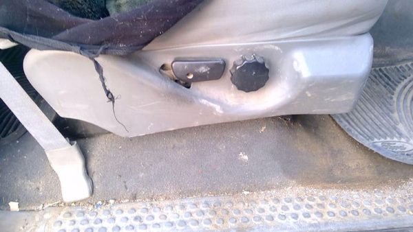 99-07 F350 Super Duty Passenger Right Side Seat Trim Panel Oem Gray — photo 1