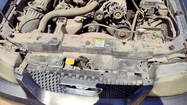 1999-2004 Ford Mustang Top Plastic Cover Above Radiator Support Sight Shield Oem — photo 1