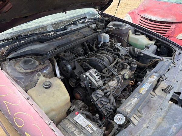 1994 Olds Eighty-eight 88 — vehicle photo 7