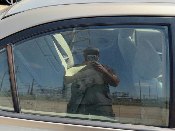 01-06 Elantra Passenger Right Rear Side Window Door Glass Back Moveable Sedan — photo 4