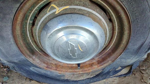 51-53 Chevy Bel Air 150 Sedan Wheel Cover Hub Cap Only Oem — photo 1