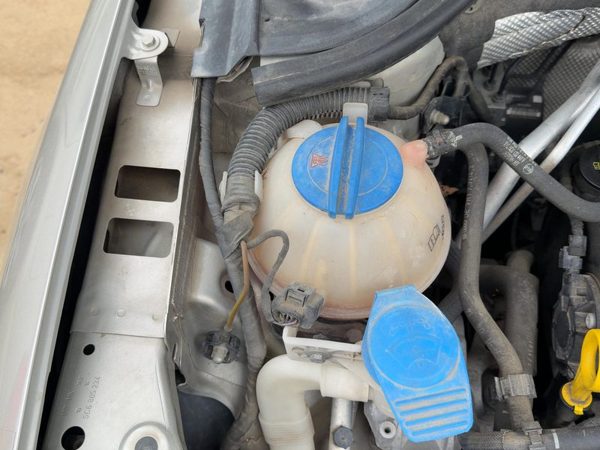 2005-2018 Vw Jetta Coolant Reservoir Radiator Overflow Tank Bottle Oem 1.8L — photo 2