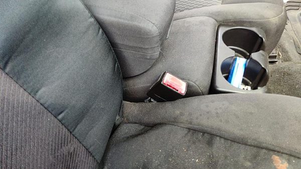 2012 Gmc Canyon Passenger Right Front Seat Belt Buckle Receiver Oem Ebony 19J — photo 1