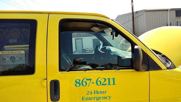 2002 Chevy Express 3500 Front Door RH Yellow — photo 5
