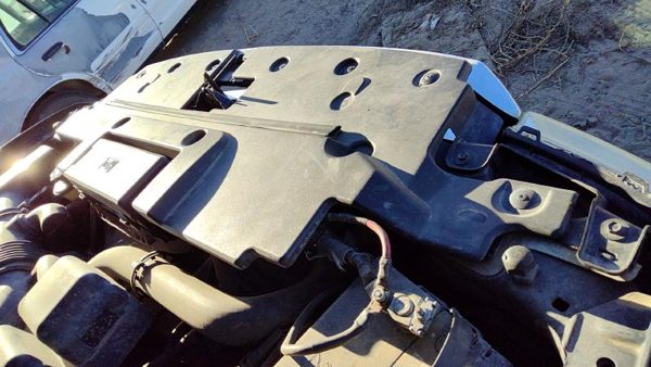 2007-2017 Ford Expedition Top Plastic Cover Above Radiator Support Sight Shield — photo 4
