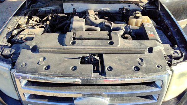2007-2017 Ford Expedition Top Plastic Cover Above Radiator Support Sight Shield — photo 1