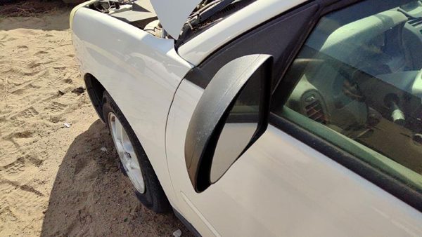 04-08 New Style Malibu Driver Left Power Side Mirror Door Mounted White 40U — photo 5