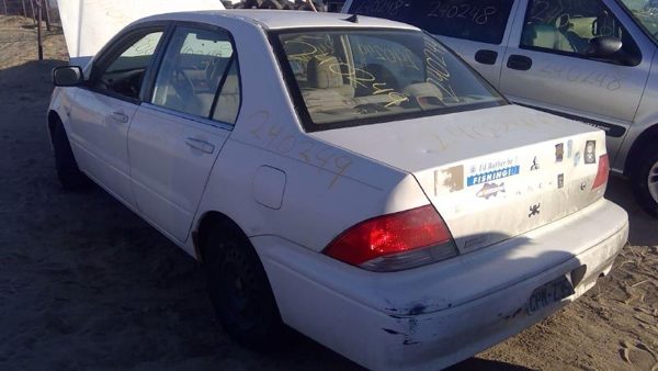2002 Mitsubishi Lancer — vehicle photo 7