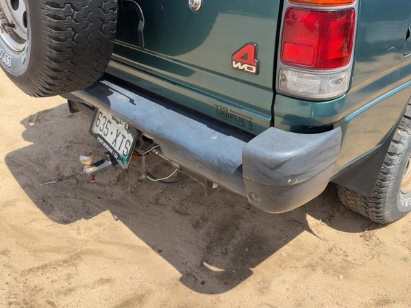 1993-1997 Isuzu Rodeo Rear Bumper With Mount Brackets Oem Green 732 5190822 — photo 5