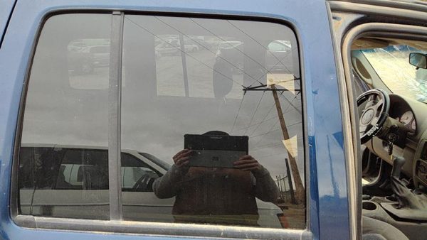 2002-2006 Jeep Liberty Passenger Right Rear Side Window Door Glass Oem Back — photo 3