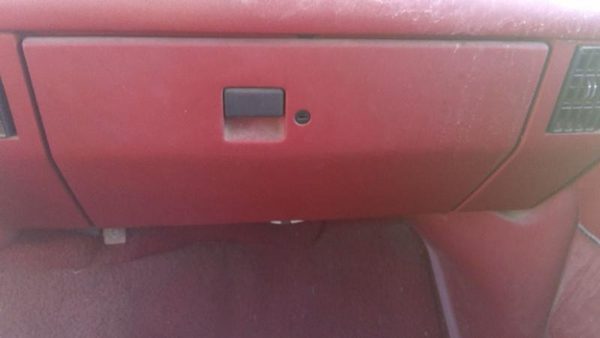 1989 Ford F350 Glove Box Assembly Complete Door With Latch Oem Red — photo 2