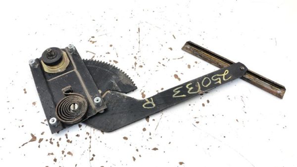 1979-1989 International Passenger Right Window Regulator S Series S1600-S2600 — photo 1