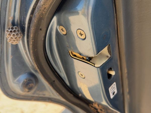 1996-2000 Honda Civic Driver Left Rear Door Latch With Rods/Cables Oem Back — photo 1
