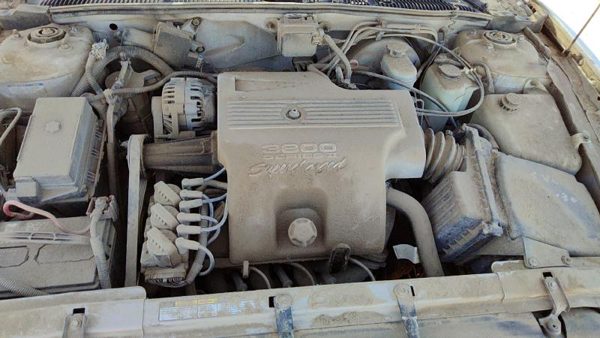 1997 Buick Park Avenue Oil Pan 3.8L Supercharged — photo 9