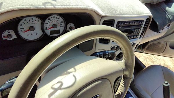 2007 Ford Escape Steering Wheel OEM Nh Dark Pebble Tan — photo 3