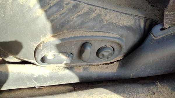 00-05 Bonneville Driver Left Side Power Seat Switch With Trim Panel Pewter 932 — photo 2