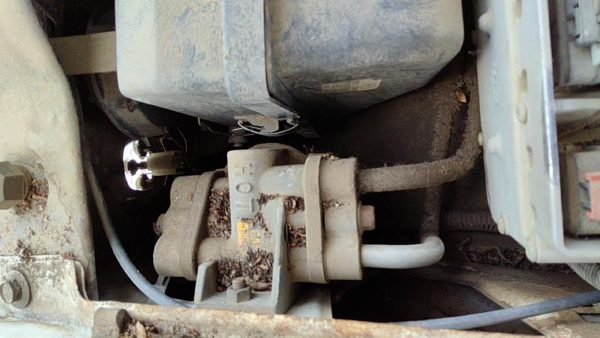 1993 Chevy S10 Blazer Oil Filter Adapter Housing Oem 4.3L — photo 5