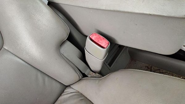 2007-2009 Chevy Equinox Passenger Right Front Seat Belt Buckle Receiver Gray 142 — photo 3