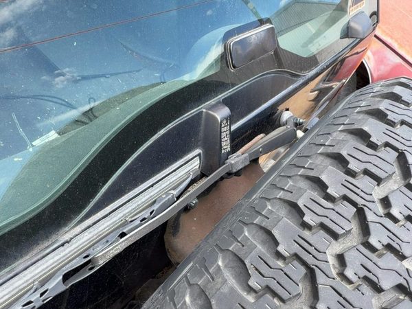 1998-2004 Isuzu Rodeo Back Glass Wiper Arm Oem Rear Window Blade Liftgate Hatch — photo 1