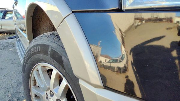 2008 Ford Expedition Fender Moulding RH Ua Black — photo 3