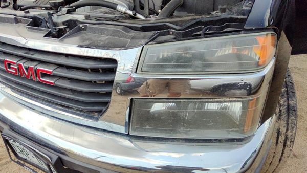 2012 GMC Canyon Grille Black 41U — photo 4