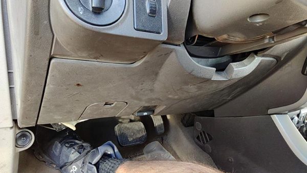 2010-2011 Ford Focus Lower Dash Under Column Knee Bolster Trim Panel Oem Gray Gs — photo 2