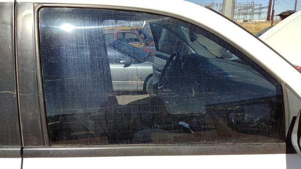 2002-2009 Gmc Envoy Passenger Right Front Side Window Door Glass Oem 25930348 — photo 2