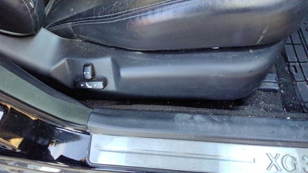 02-05 Hyundai Xg350 Passenger Right Side Power Seat Switch With Trim Panel Black — photo 1