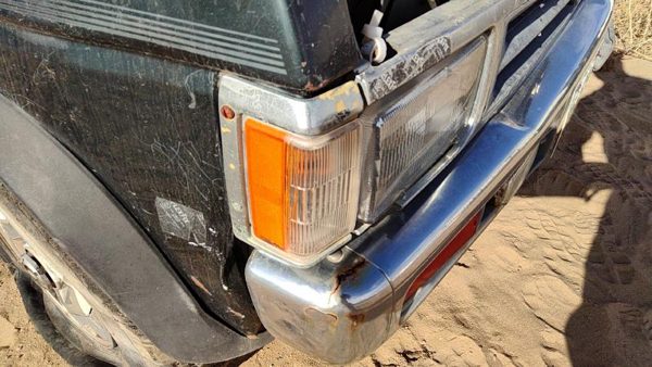93-95 Pathfinder Nissan Pathfinder Passenger Right Front Turn Signal Light Lamp — photo 1
